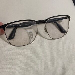 Ray-Ban Black and Silver Frame Glasses